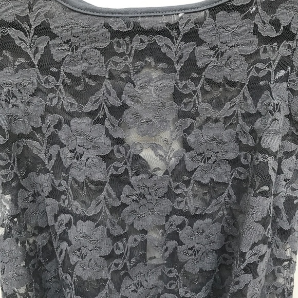 Aritzia Lace Crop Top Fog Open Button Back - Picture 2 of 5